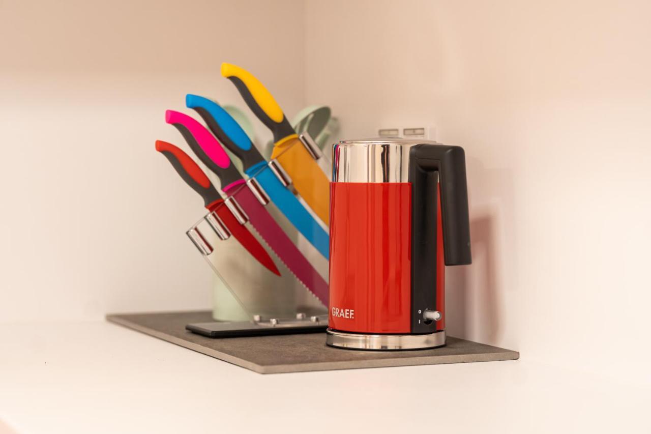 Hostel MHG Esterno foto Dualit kettle and knife block