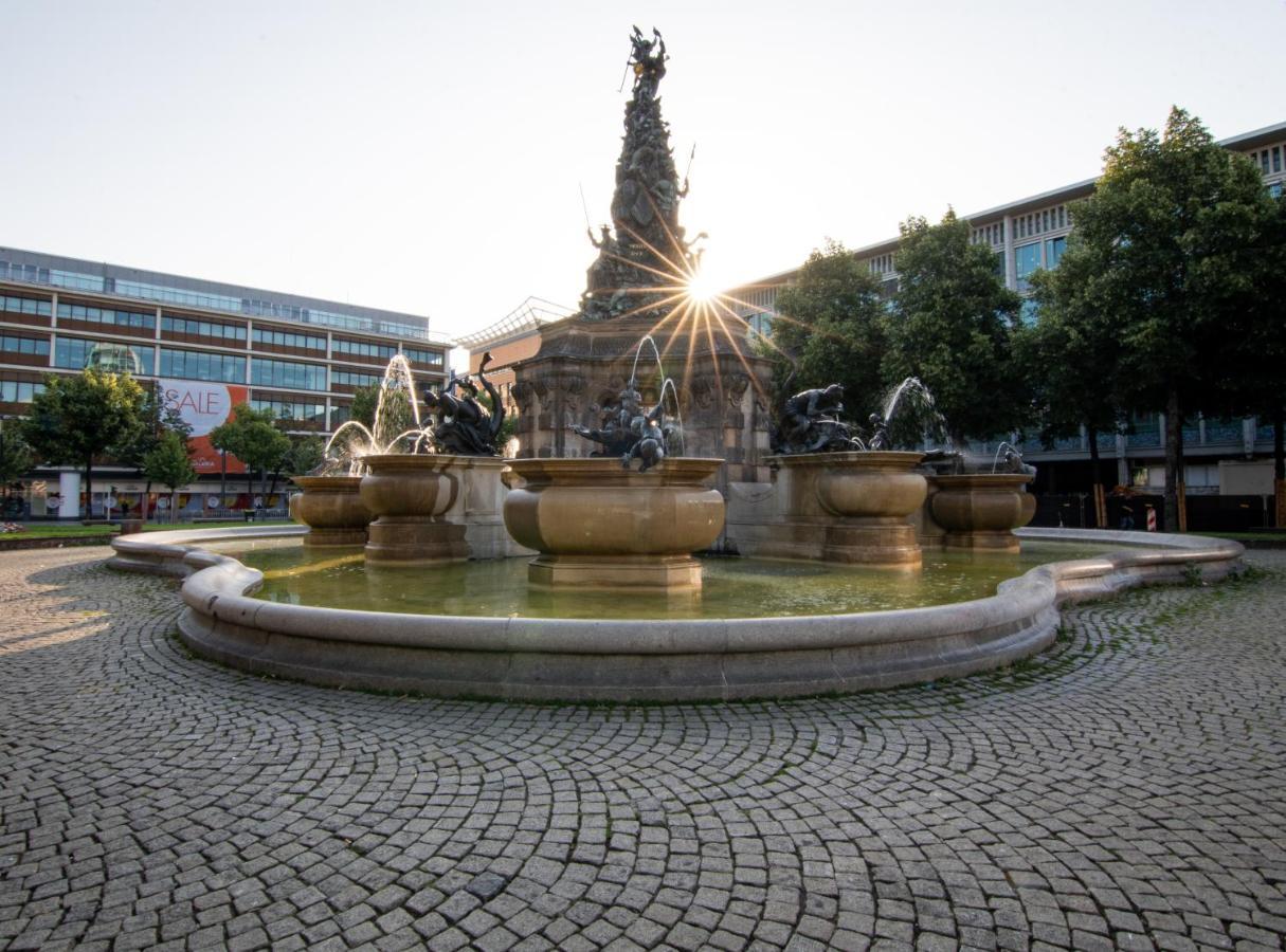 Hostel MHG Esterno foto Fountain of the Three Horses