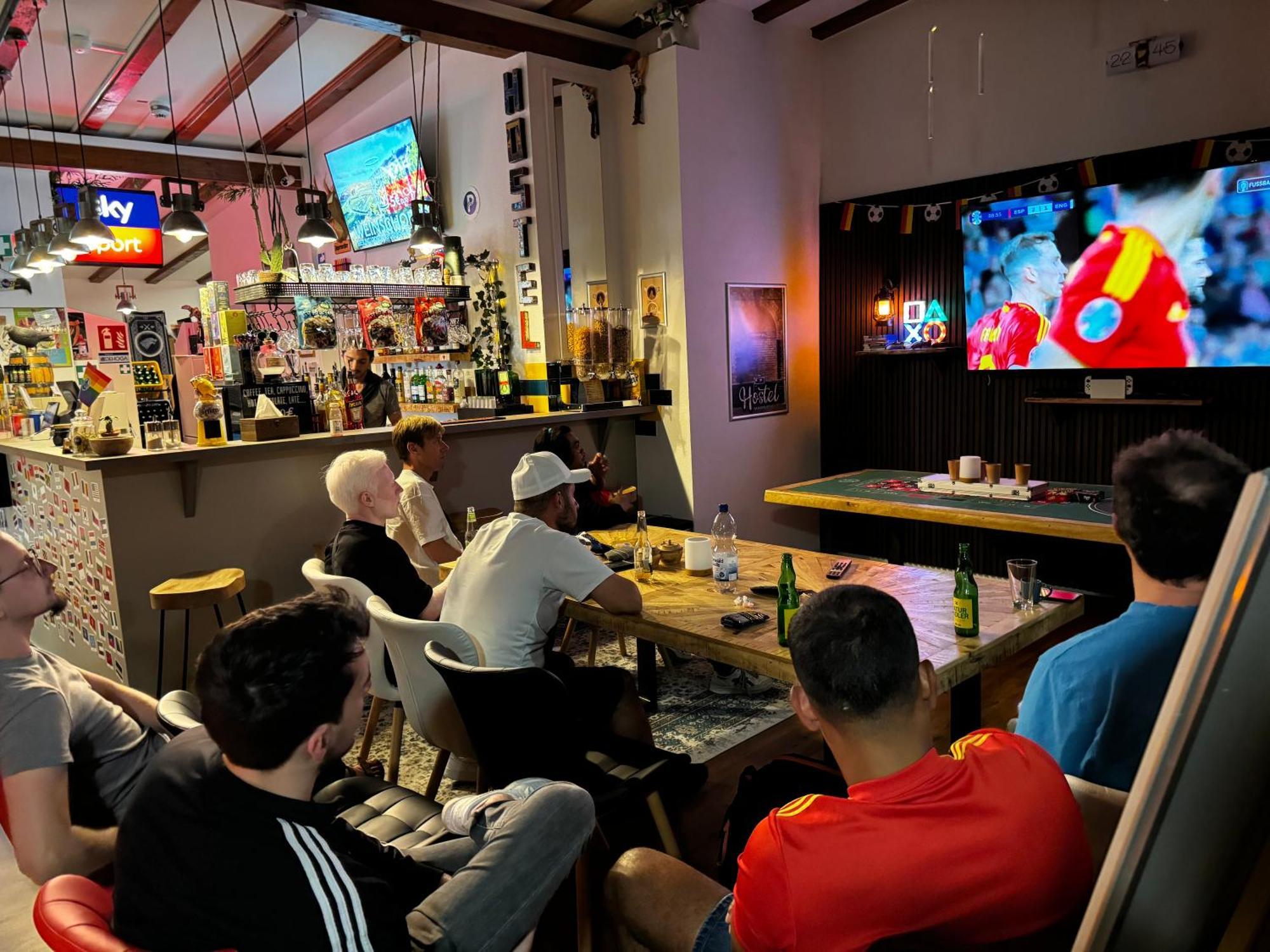 Hostel MHG Esterno foto Sky Sports broadcast of the 2019 Tour de France